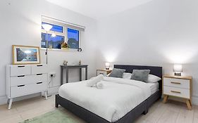 Holiday Home Near Kings Cross Sleep 12 Sp7