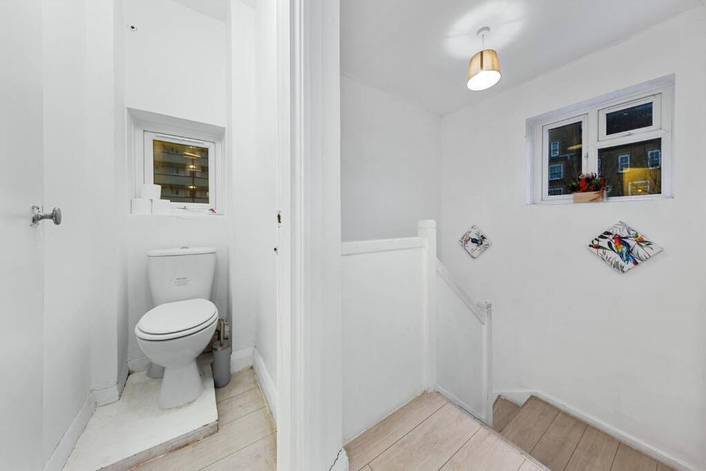 Holiday Home Near Kings Cross Sleep 12 Sp7 Londres Exterior foto