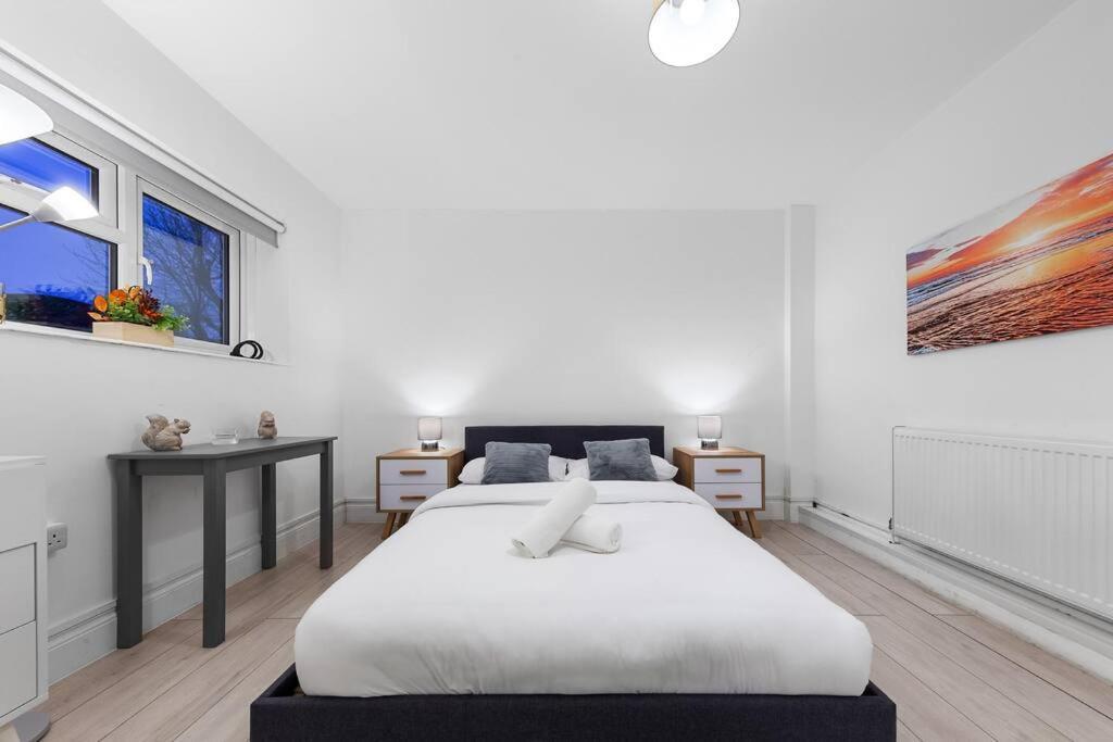 Holiday Home Near Kings Cross Sleep 12 Sp7 Londres Exterior foto