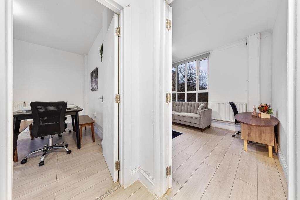 Holiday Home Near Kings Cross Sleep 12 Sp7 Londres Exterior foto
