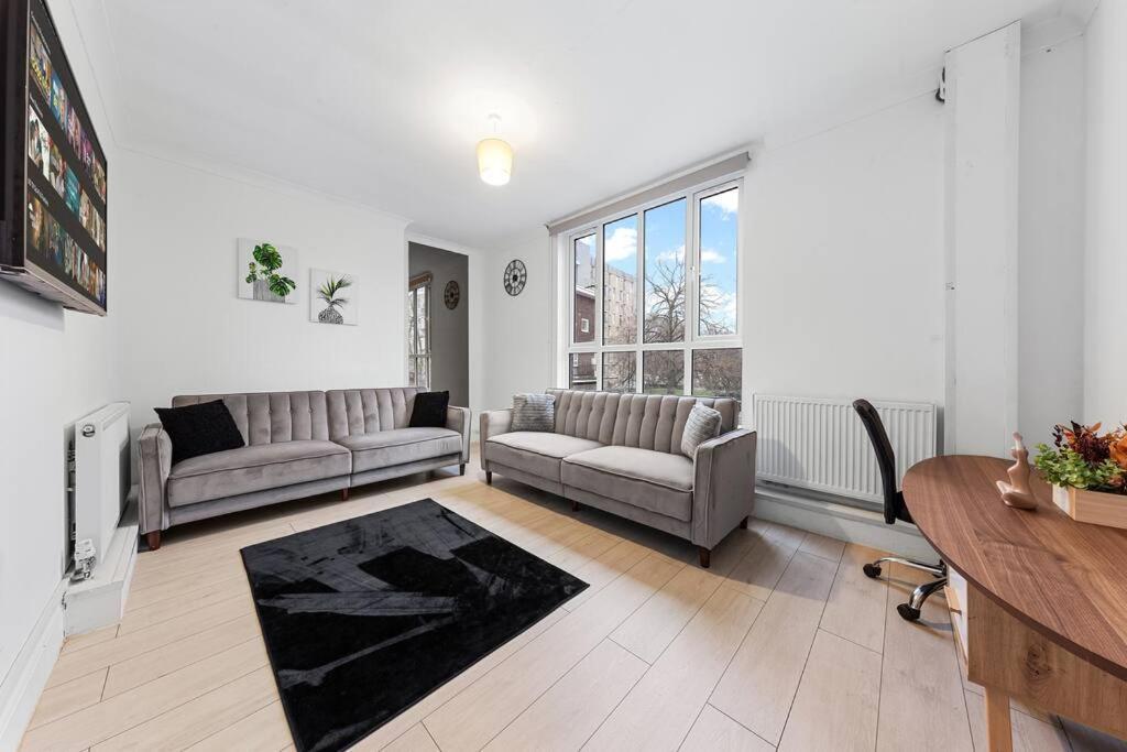 Holiday Home Near Kings Cross Sleep 12 Sp7 Londres Exterior foto